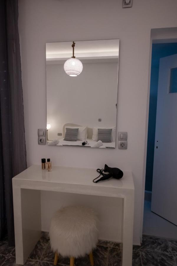 The F Suites Καρτεράδος Εξωτερικό φωτογραφία