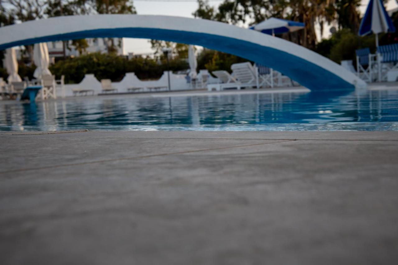 The F Suites Καρτεράδος Εξωτερικό φωτογραφία